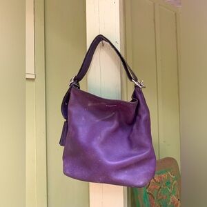 Gorgeous purple hobo Coach bag